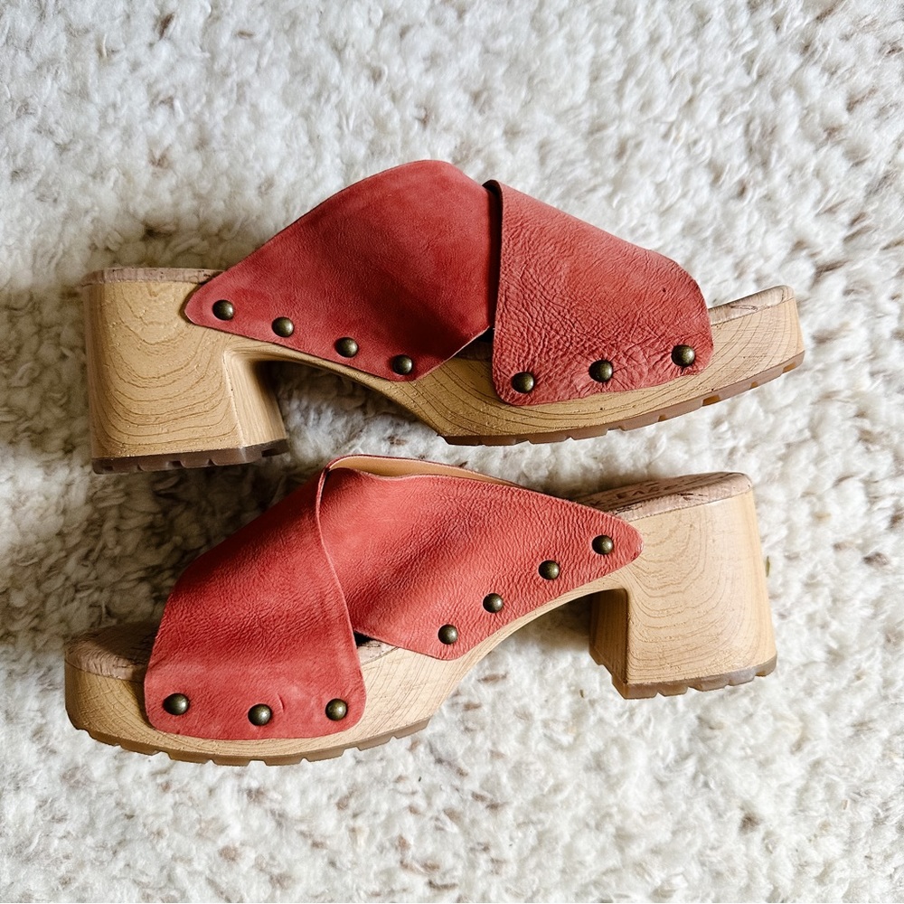 Brand new Kork-Ease wedge slides, size 38